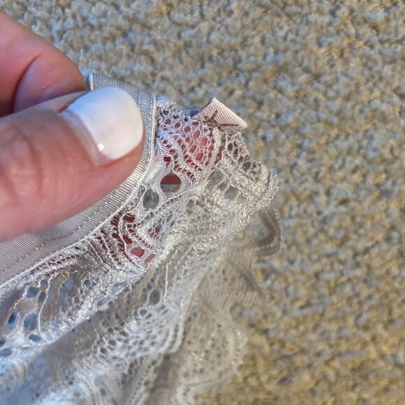 Lace Intimates Set in Cream - Picture 10 of 14